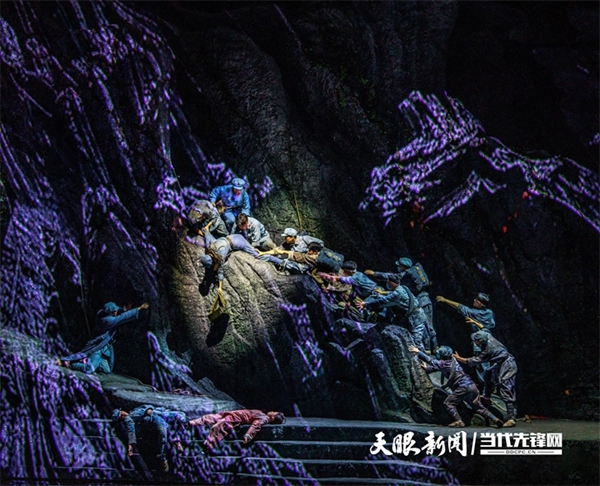 演出超2400场,接待游客近80万人次 《伟大转折》成为讲好长征故事的“新窗口”