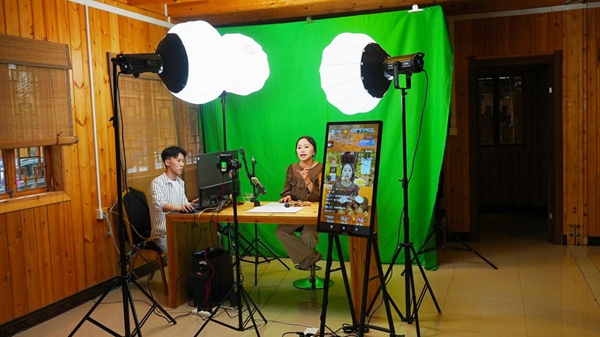 贵州深山“土货”借网“破圈” 新农人直播助力<a href=http://www.gzculture.net target=_blank class=infotextkey>乡村振兴</a>